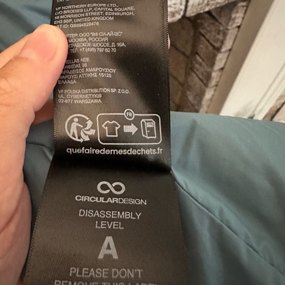 The North Face Women’s Junction Insulated Jacket in Blue Algae - Picture 6 of 7